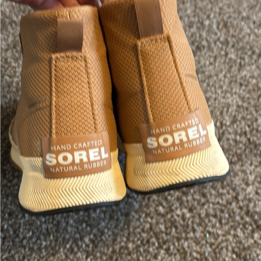 Sorel Tan Rubber Shoes